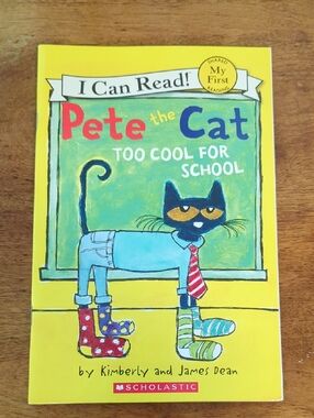 5 ⭐️ for $25 Scholastic Pete the Cat: Too Cool for School book